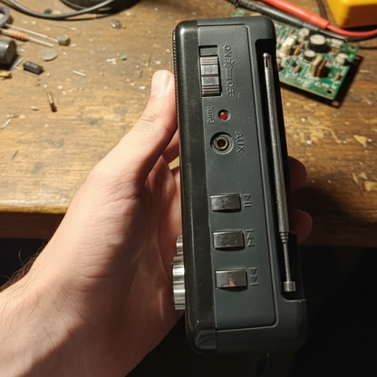 YUEGAN YG-518URT 3-Band Portable Radio with USB/TF MP3 Player, Aux Input, Flashlight & Rechargeable Battery – AM/FM/SW